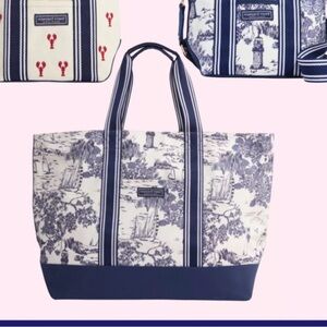 Vineyard Vines Large Heritage Tote in Navy Toile